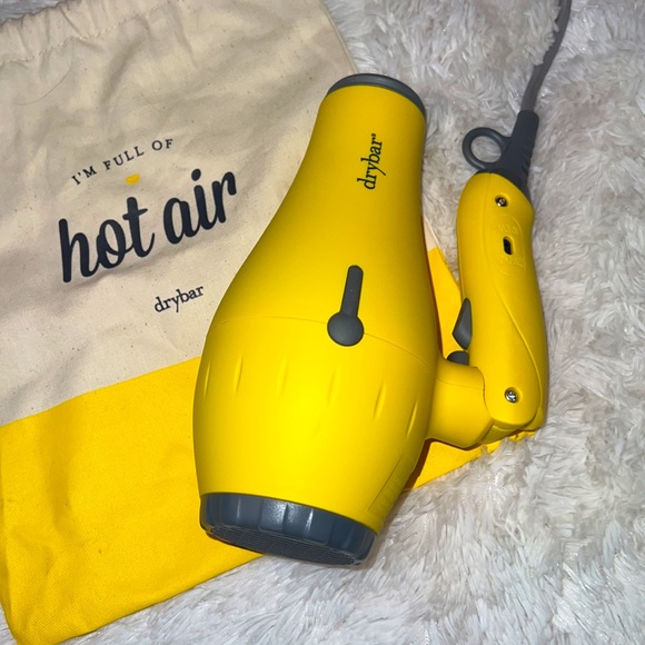 DRYBAR BABY BUTTERCUP TRAVEL BLOWDRYER